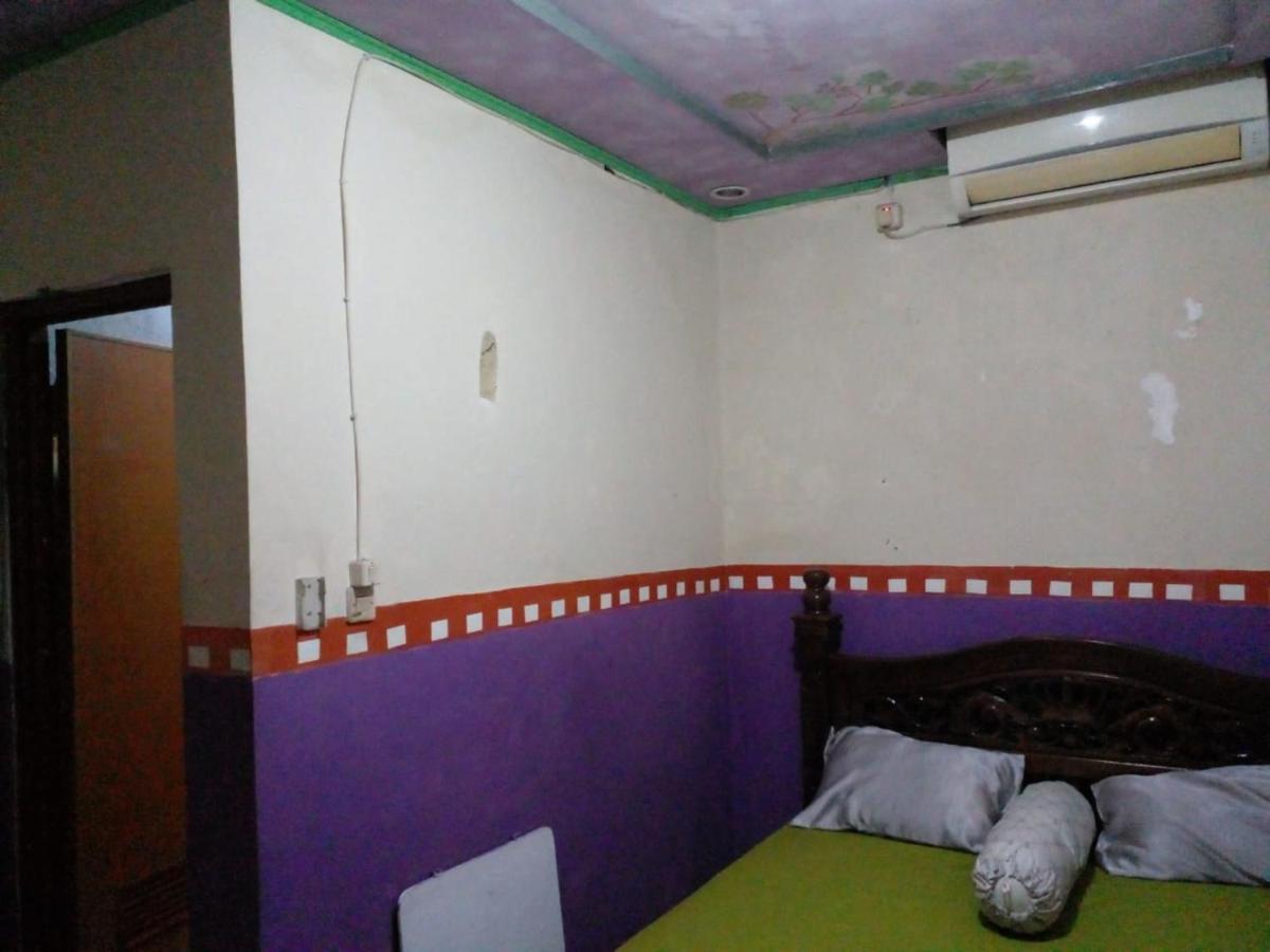 Hotel Alifah 1 Syariah Rawabokor Dua ภายนอก รูปภาพ